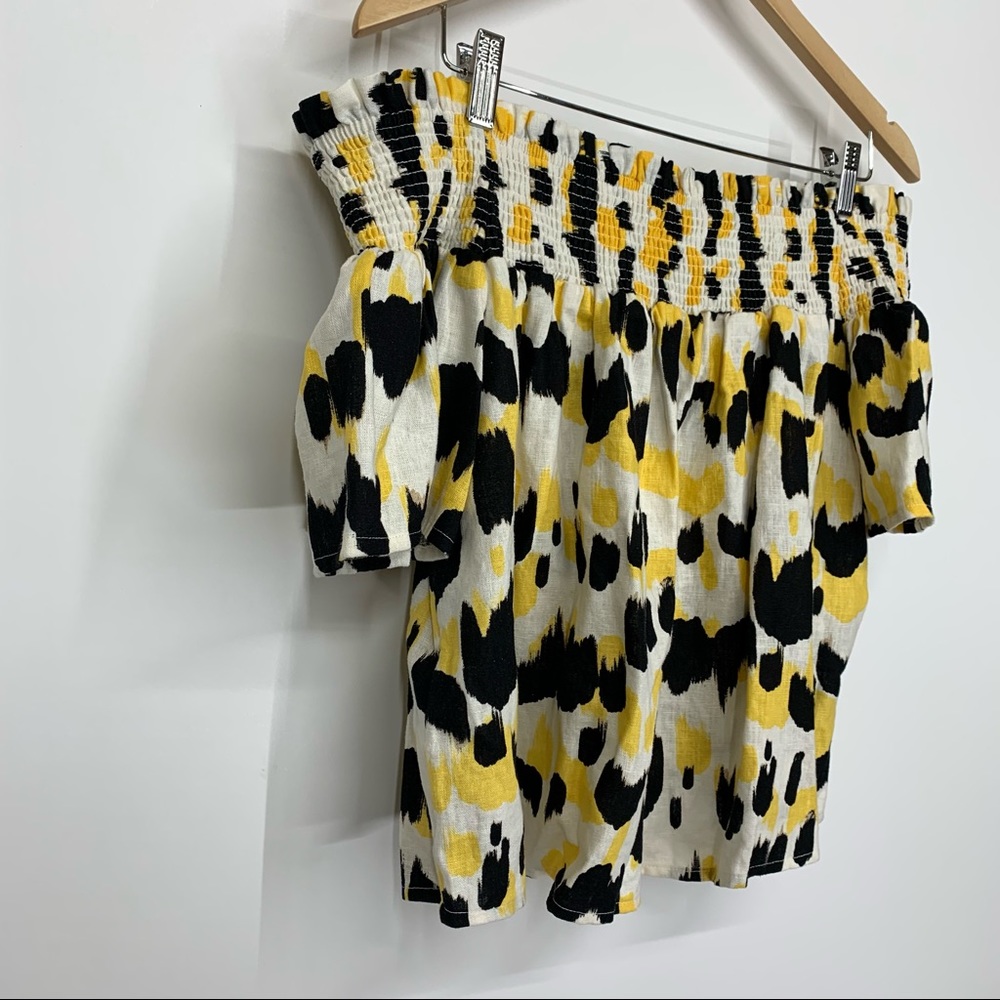 Who What Wear Linen Graphic Cat Smocked Off The Shoulder Short Sleeve Blouse Nwt - Picture 3 of 16
